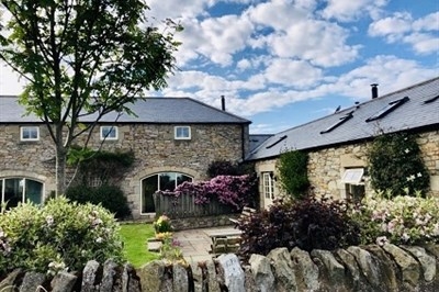 Springhill Farm Wigwams Caravans And Cottages Seahouses